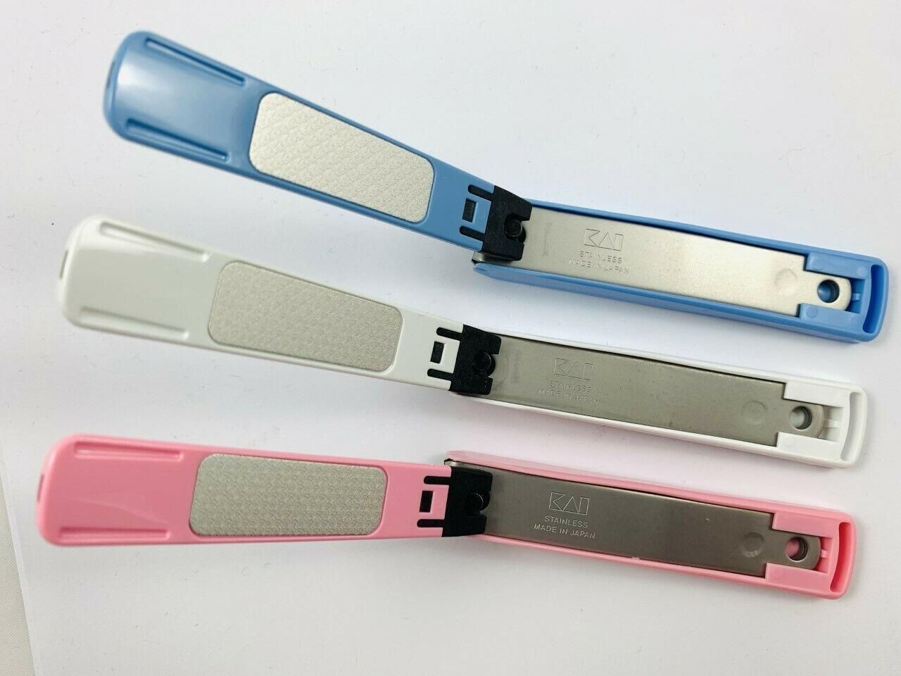 KAI Nail Clipper / High Quality Nails Cutter For Unisex – Small - Oshi.pk - Buy & Sell Online