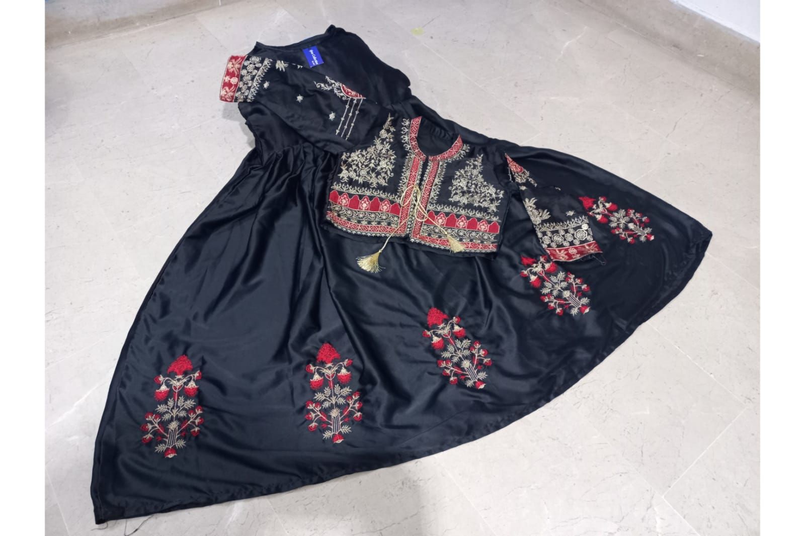 Koti Style Long Maxi Separate Koti 2PCS Embroidery+Handwork - Oshi.pk - Buy & Sell Online