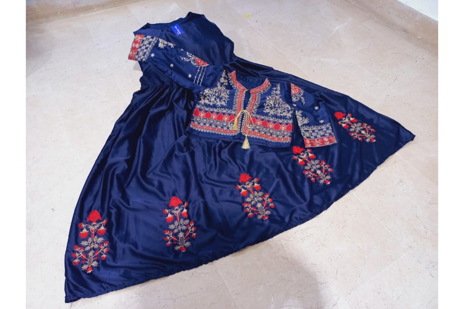 Koti Style Long Maxi Separate Koti 2PCS Embroidery+Handwork - Oshi.pk - Buy & Sell Online