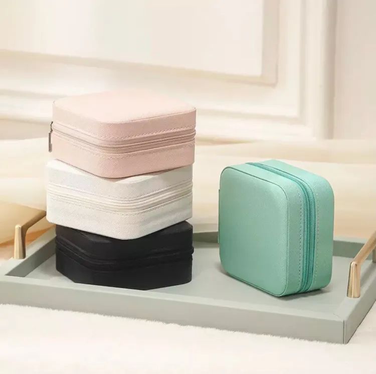 Latest Jewelry Organizer Box For Travelling Leather Box Hair Accessories - Oshi.pk - Buy & Sell Online