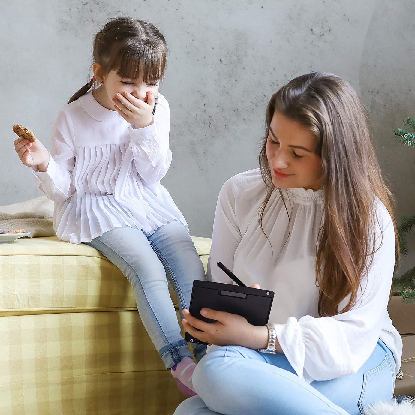 LCD Writing Tablet Drawing Pad 8.5 inch Portable Reusable Erasable Writing Board Digital Drawing Pad for Kids Drawing tablet Digital Drawing Board - Oshi.pk - Buy & Sell Online