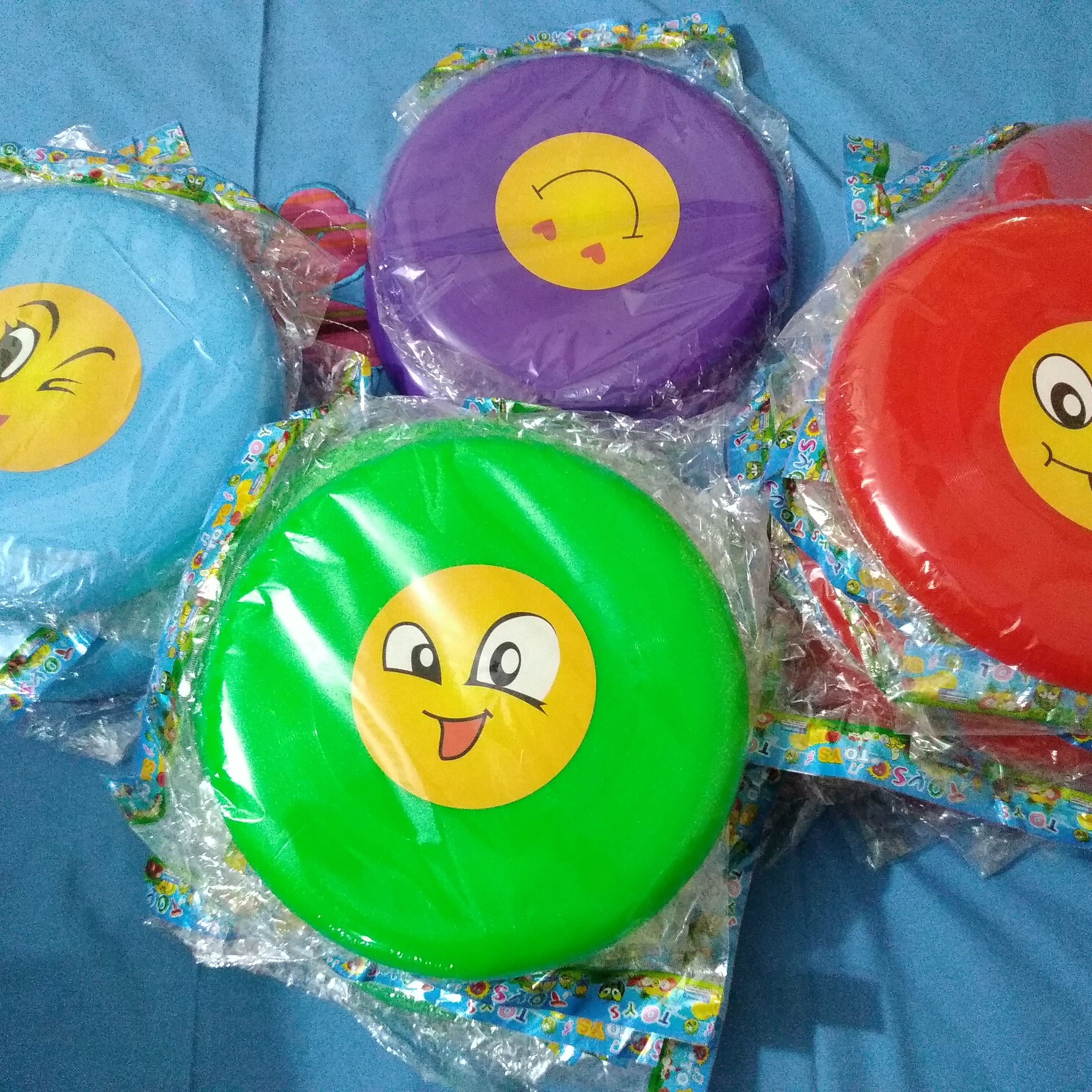 LED Flying Discs - Smiley with Light - Oshi.pk - Buy & Sell Online