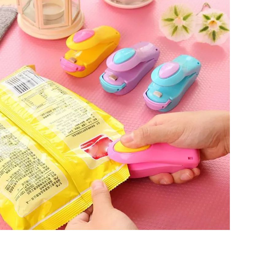 Mini Sealer Small Household Plastic Sealer Snack Moisture-Proof Sealer Portable Plastic Bag Sealer - Oshi.pk - Buy & Sell Online