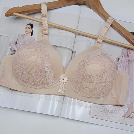 Loom Comfortable Push Up Hard Foam Padded Bra - Oshi.pk - Buy & Sell Online