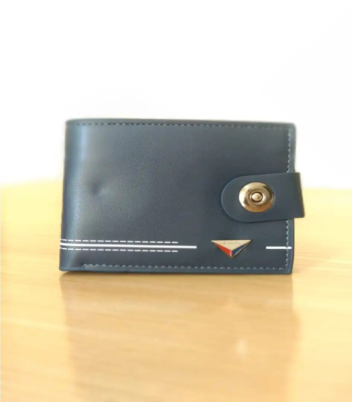 Dunbollu Men's Retro Trifold PU Leather Wallet: Stylish Card Holder Design - Oshi.pk - Buy & Sell Online