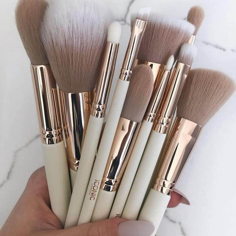 Original Iconic London Makeup 12 Pcs Brushes Set - Oshi.pk - Buy & Sell Online