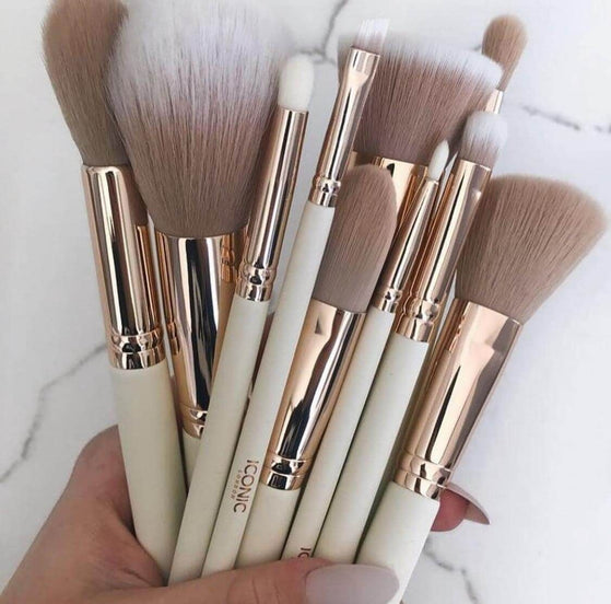 Original Iconic London Makeup 12 Pcs Brushes Set - Oshi.pk - Buy & Sell Online