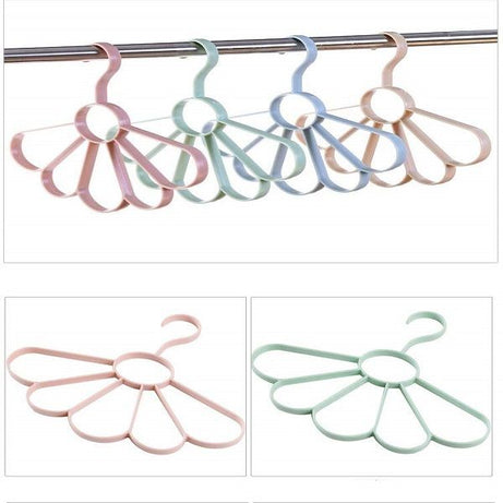 Pack Of 2 Flower Shaped 5 Slot Hanger - Oshi.pk - Buy & Sell Online