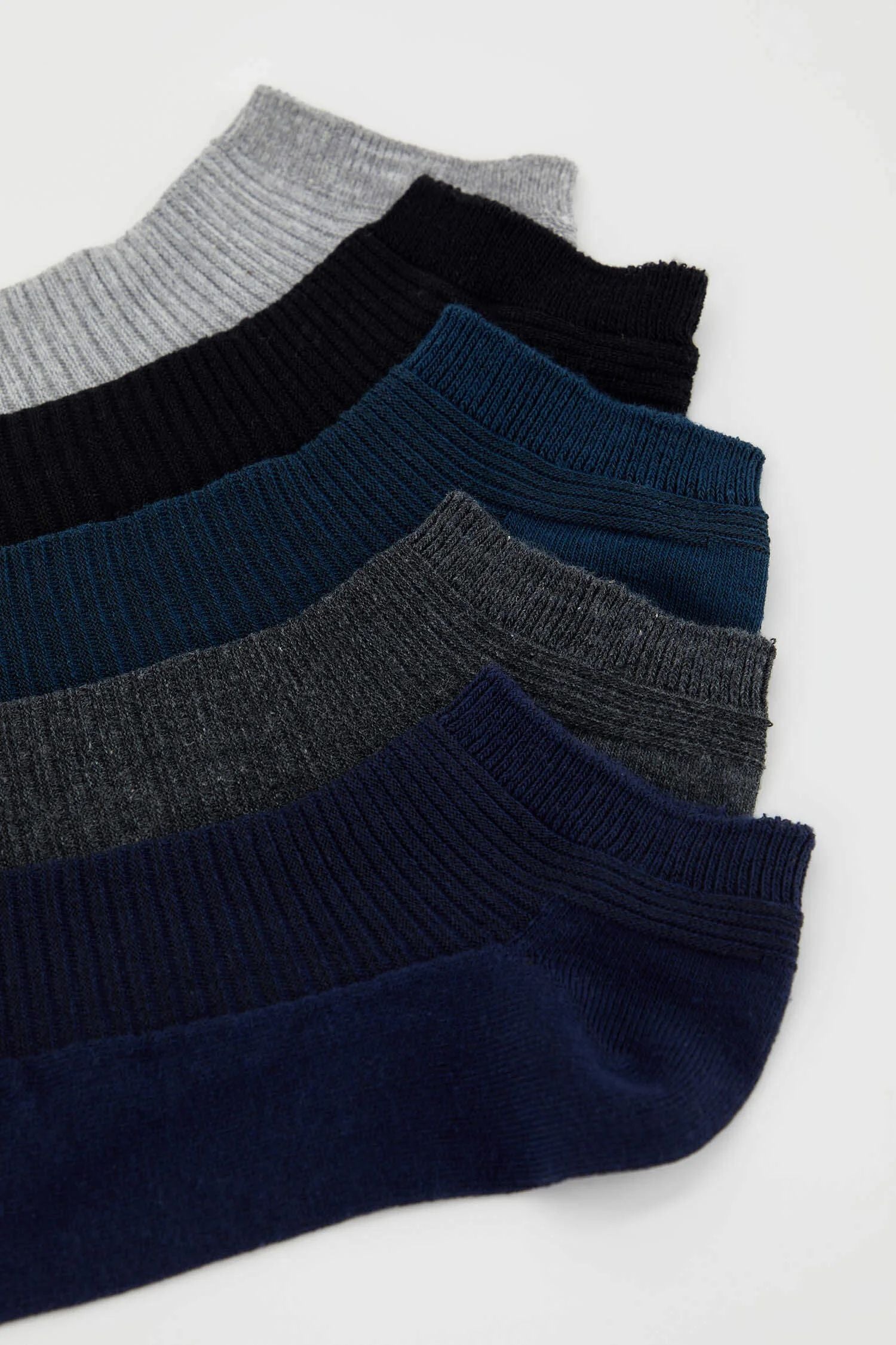 Mens 5 Pack Booties Socks - Oshi.pk - Buy & Sell Online