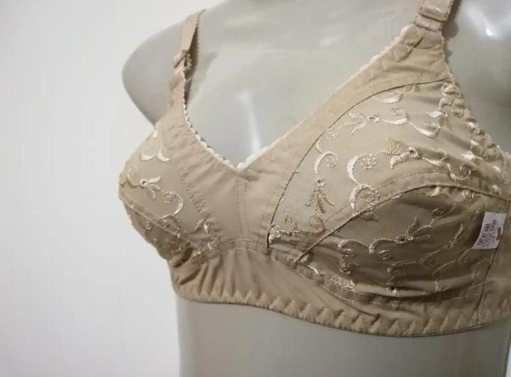 Bundle of 2 Cotton Bra Black and Skin For Girls and Women - Oshi.pk - Buy & Sell Online