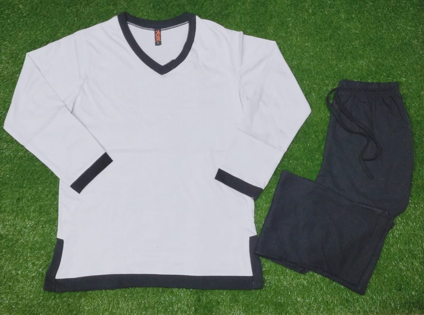 Plain V Neck Tshirt and Trouser Night Dress - Oshi.pk - Buy & Sell Online