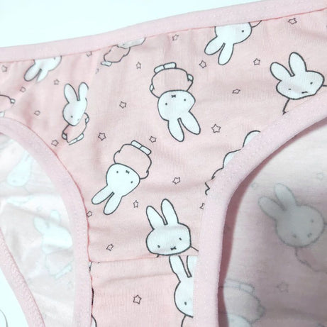 Premium Panties for Girls Cotton Panty High Quality Underwear for Kids 3-Pcs - Oshi.pk - Buy & Sell Online