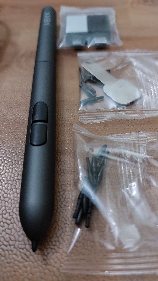 S640 Graphic Tablet Drawing Tablet 6x4 inch Graphics Drawing Tablet Pen Tablet 8192 Levels - Oshi.pk - Buy & Sell Online