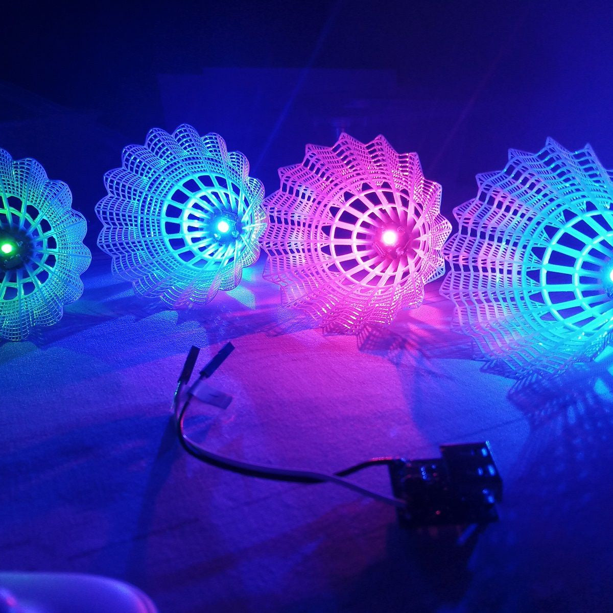 SINGLE LED SHUTTLECOCK -2in1- Lighting On/Off Switch - Rechargeable - Different colors light available - Oshi.pk - Buy & Sell Online
