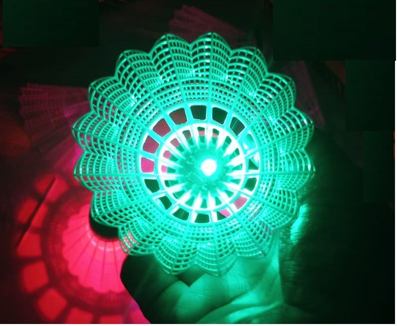 SINGLE LED SHUTTLECOCK -2in1- Lighting On/Off Switch - Rechargeable - Different colors light available - Oshi.pk - Buy & Sell Online
