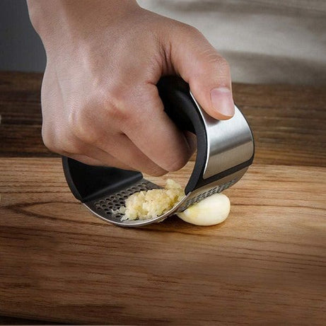 Stainless Steel Garlic Chopper Crusher Squeezer Masher - Oshi.pk - Buy & Sell Online