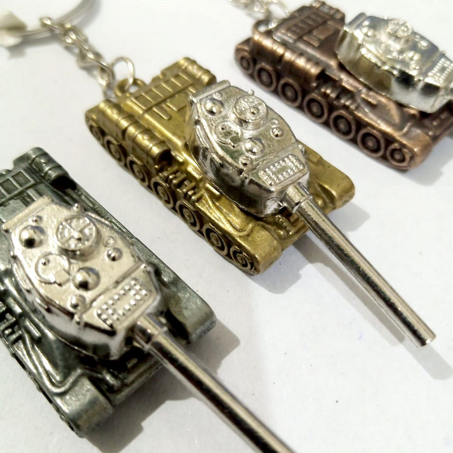Tank Keychain Keyring Key Holder Metallic - Oshi.pk - Buy & Sell Online