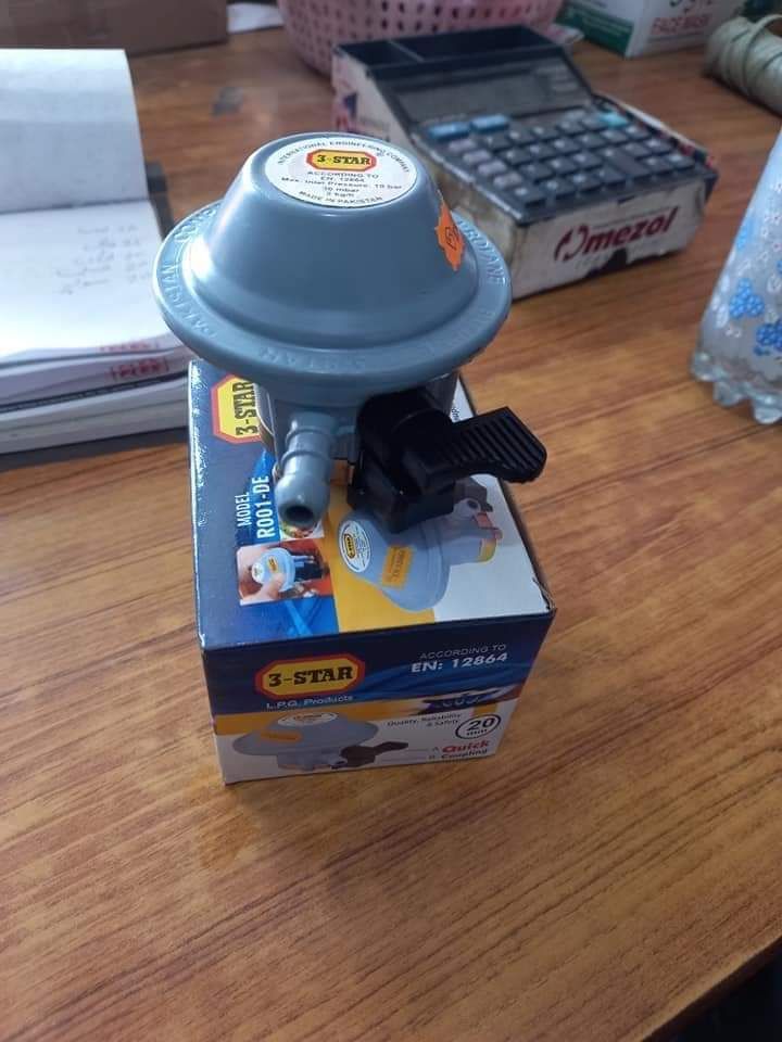 The premium lpg gas regulator 20 mm /21 mm/ 22 mm size reliable and easy to used for safe for gas distribustion - Oshi.pk - Buy & Sell Online
