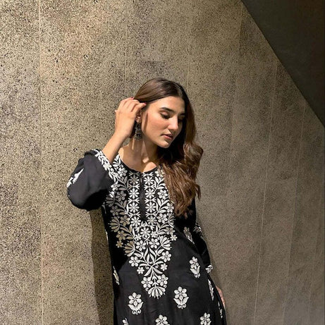 Traditional Indian ChikanKaari long kurti - Oshi.pk - Buy & Sell Online