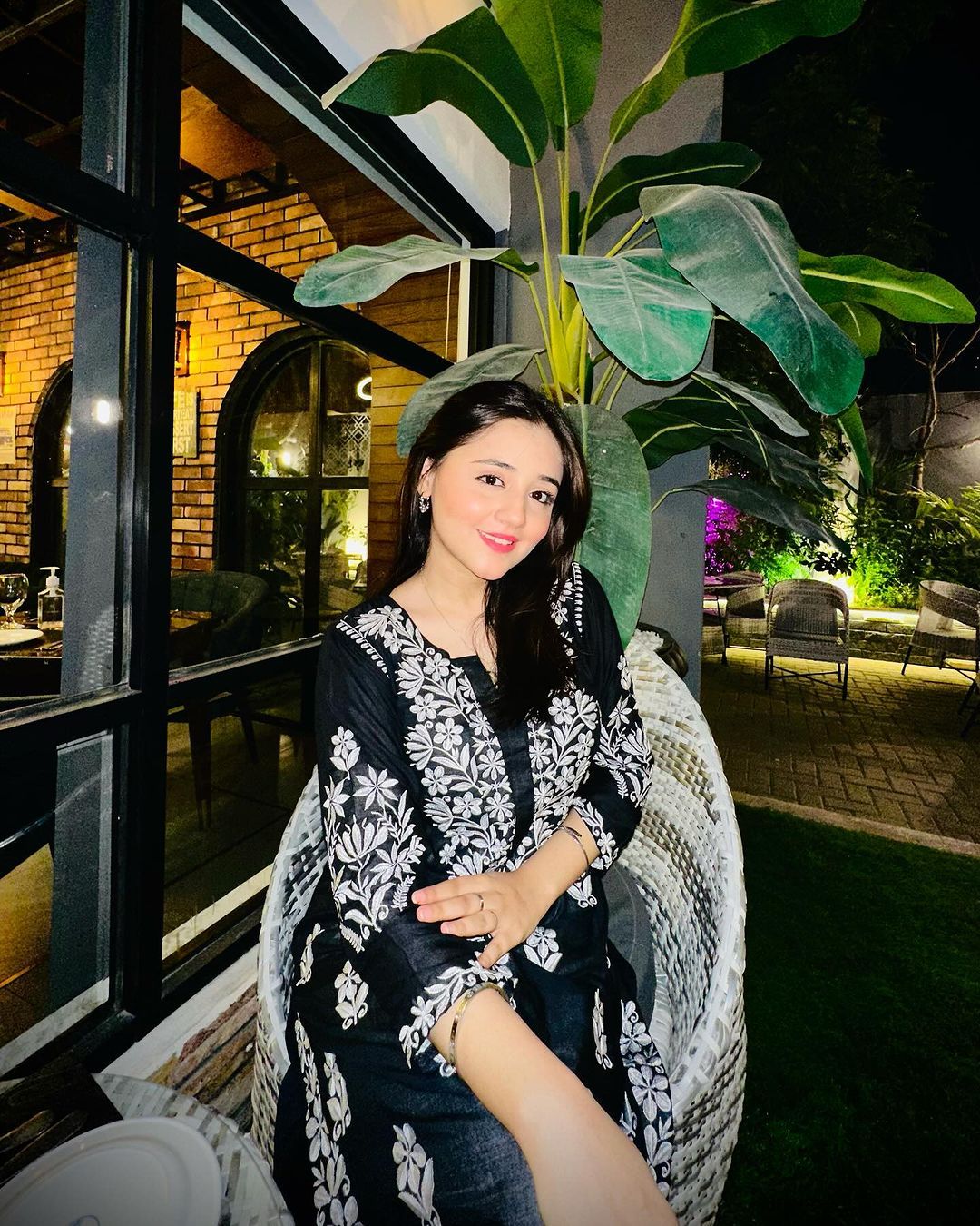 Traditional Indian ChikanKaari long kurti - Oshi.pk - Buy & Sell Online