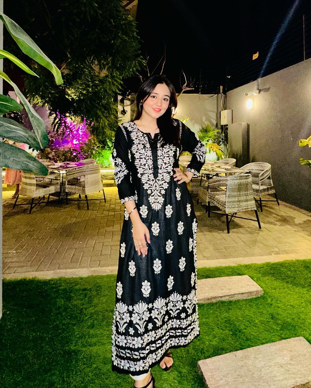 Traditional Indian ChikanKaari long kurti - Oshi.pk - Buy & Sell Online