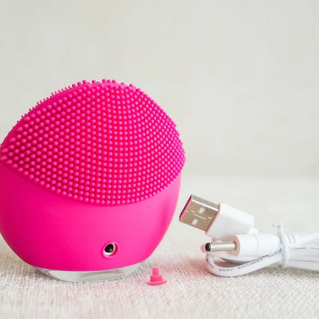 Ultrasonic Skin Deep Cleaning Face Brush Skin Care Beauty Tool Face Cleaner Sonic Vibrate Facial Cleaner Face Massager Wash Face Cleansing Brush - Oshi.pk - Buy & Sell Online