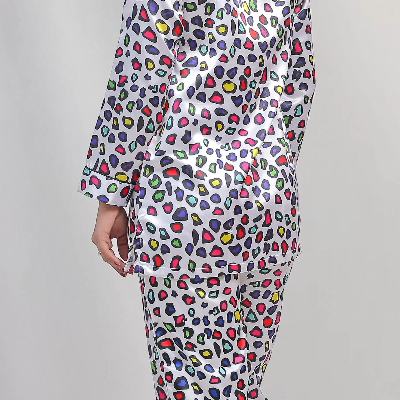 Valerie classic nightwear/sleepwear is designed for ultimate comfort and style. Our classic pajama set is updated in a smooth silky fabric. - Oshi.pk - Buy & Sell Online