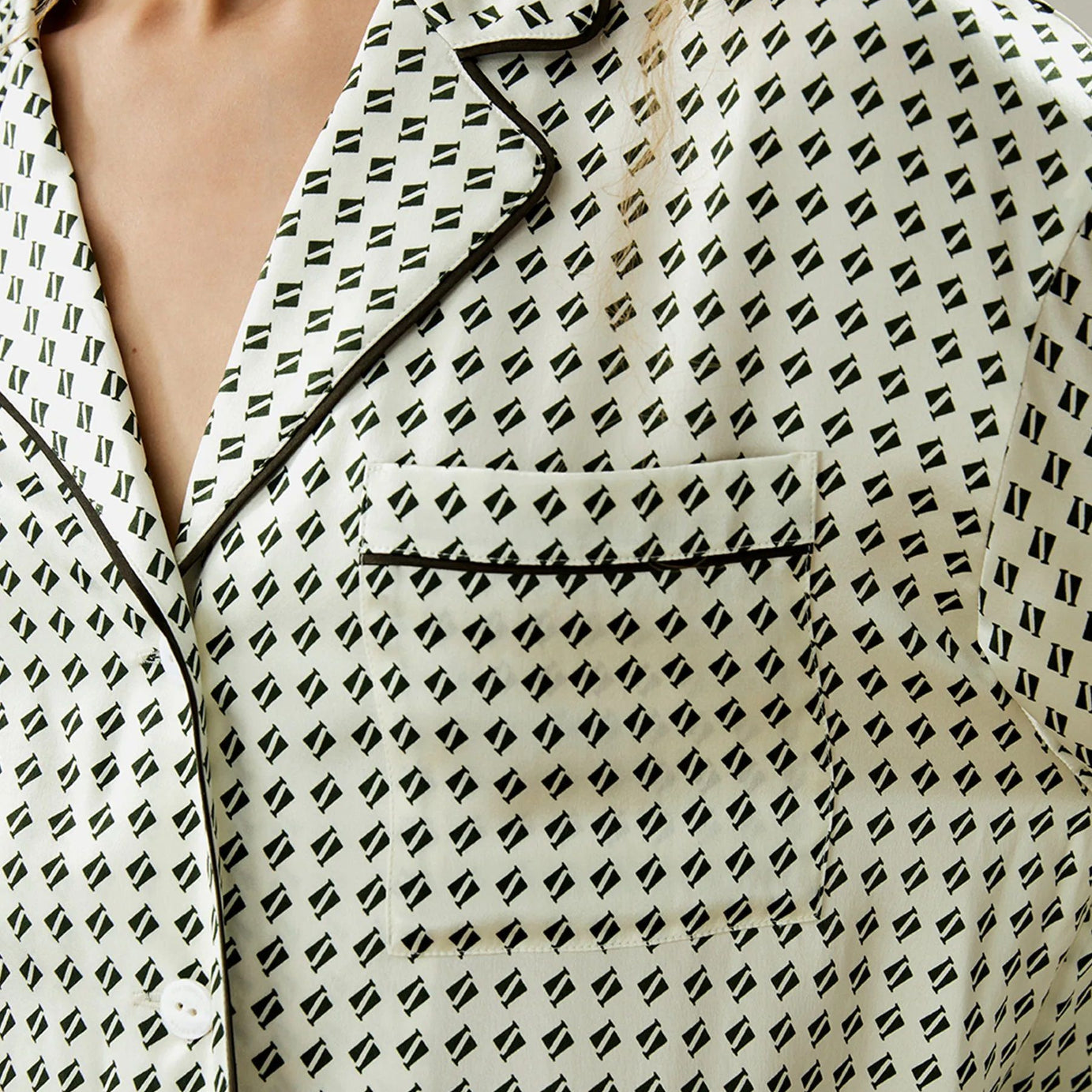 Valerie Women Silky Printed Pajama Set (Studio By Arj) - Oshi.pk - Buy & Sell Online