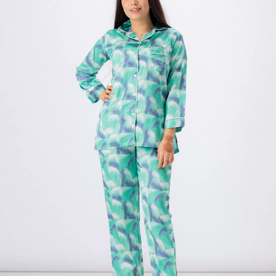 Valerie lounging Gorgeous satin fabric comes with a natural sheen and feel silky on your skin. Feel cute and sensual while staying comfortable putting - Oshi.pk - Buy & Sell Online