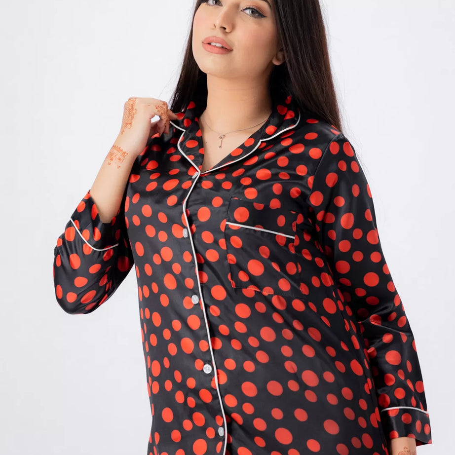 Valerie lounging Gorgeous satin fabric comes with a natural sheen and feel silky on your skin. Feel cute and sensual while staying comfortable putting - Oshi.pk - Buy & Sell Online