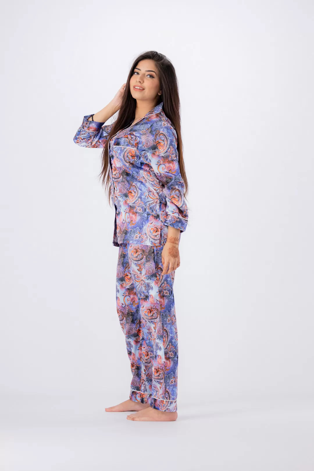 Valerie lounging Gorgeous satin fabric comes with a natural sheen and feel silky on your skin. Feel cute and sensual while staying comfortable putting - Oshi.pk - Buy & Sell Online