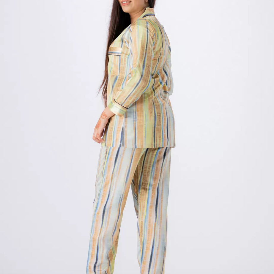 Valerie lounging Gorgeous satin fabric comes with a natural sheen and feel silky on your skin. Feel cute and sensual while staying comfortable putting - Oshi.pk - Buy & Sell Online