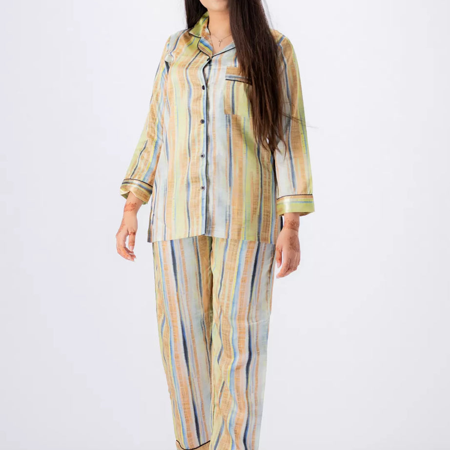 Valerie lounging Gorgeous satin fabric comes with a natural sheen and feel silky on your skin. Feel cute and sensual while staying comfortable putting - Oshi.pk - Buy & Sell Online