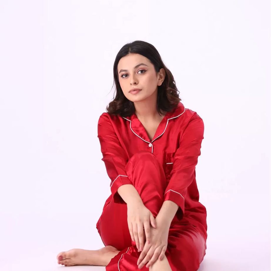 Valerie nightwear Gorgeous satin pajama set. Offering a well-fitting, luxury sleepwear. - Oshi.pk - Buy & Sell Online