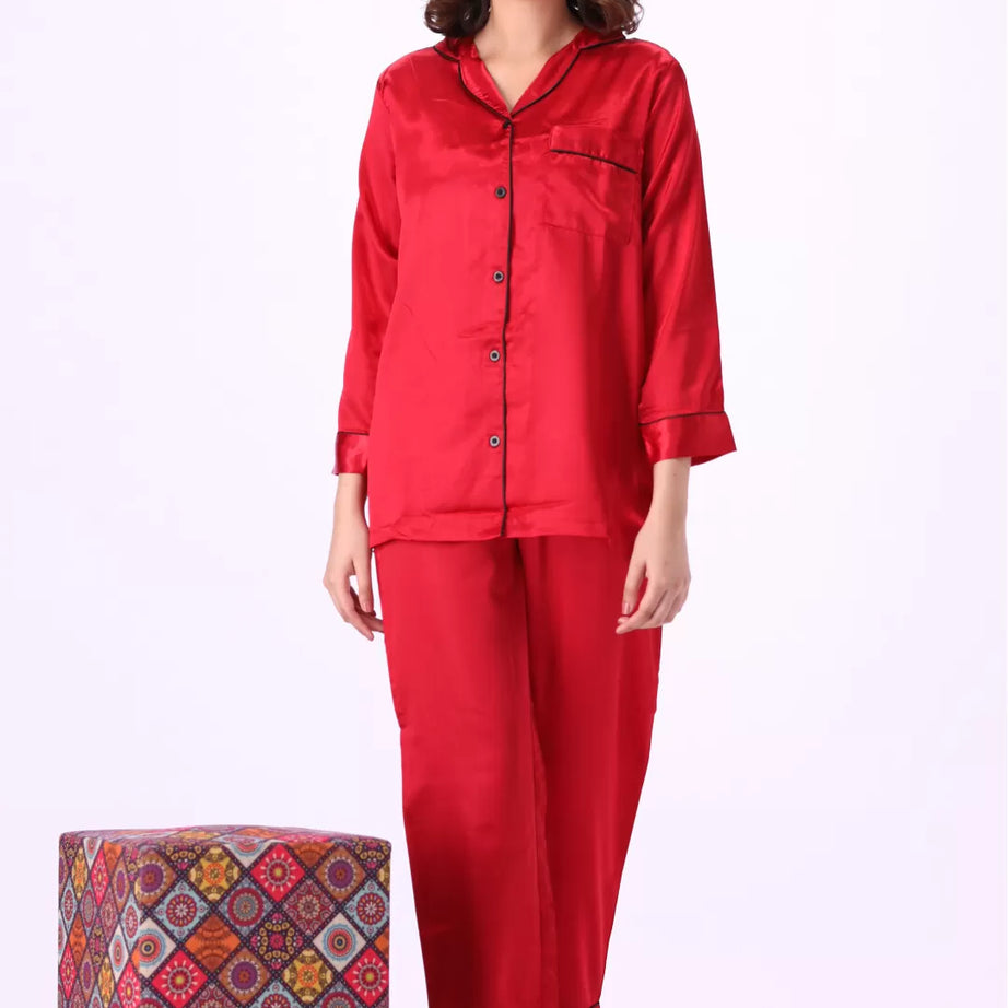 Valerie nightwear Gorgeous satin pajama set. Offering a well-fitting, luxury sleepwear.