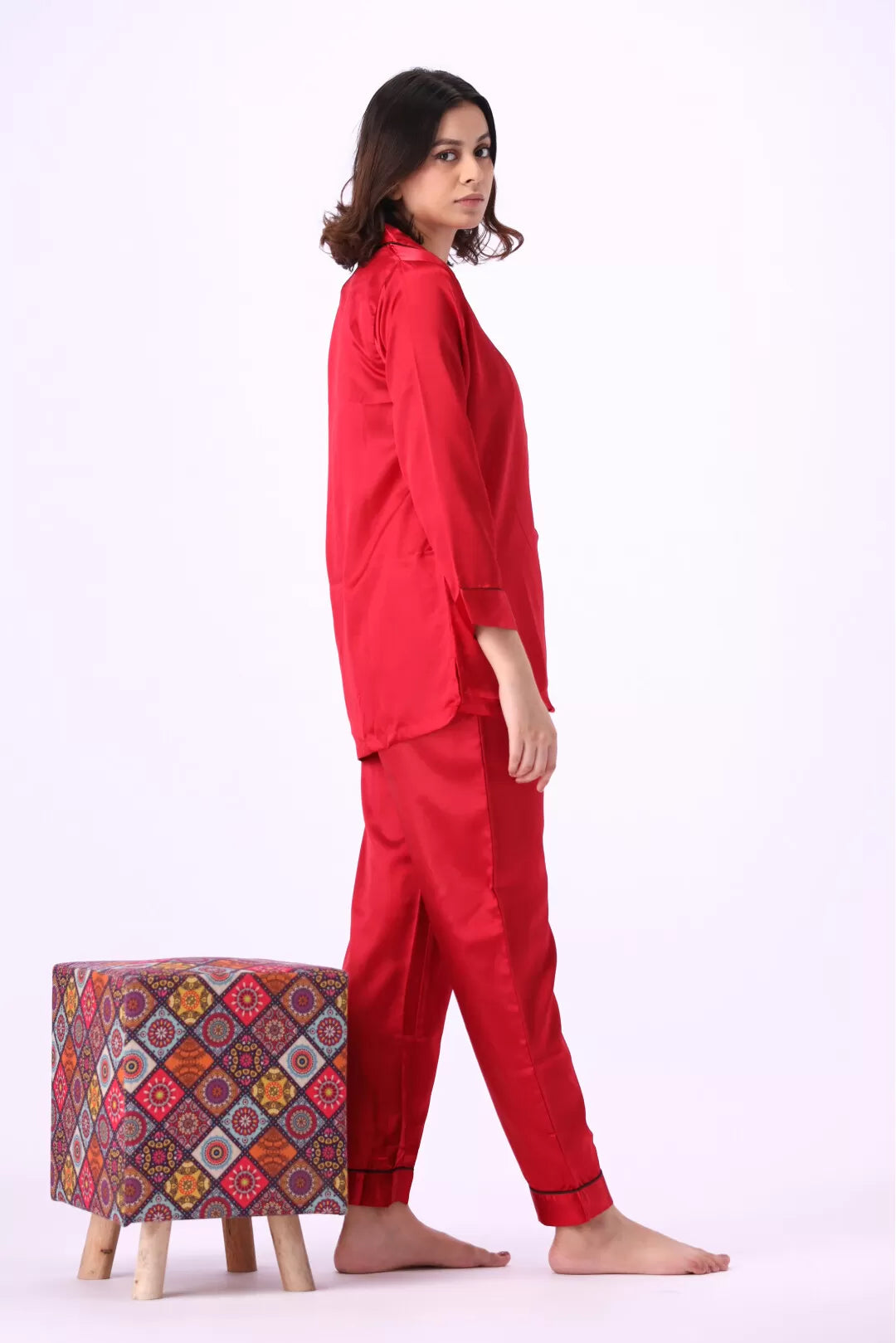 Valerie nightwear Gorgeous satin pajama set. Offering a well-fitting, luxury sleepwear. - Oshi.pk - Buy & Sell Online