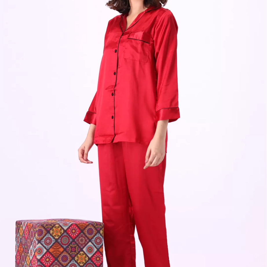 Valerie nightwear Gorgeous satin pajama set. Offering a well-fitting, luxury sleepwear. - Oshi.pk - Buy & Sell Online