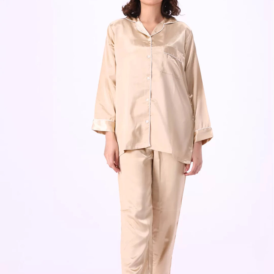 Valerie nightwear Gorgeous satin pajama set. Offering a well-fitting, luxury sleepwear. - Oshi.pk - Buy & Sell Online