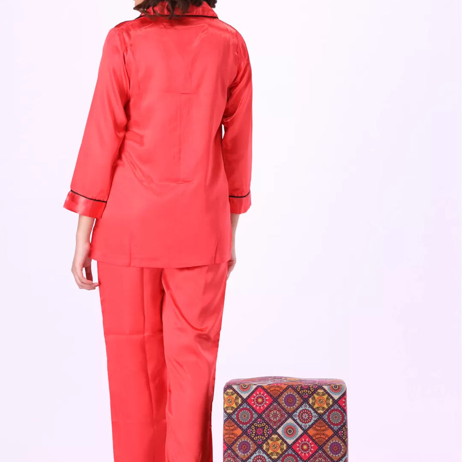 Valerie nightwear Gorgeous satin pajama set. Offering a well-fitting, luxury sleepwear. - Oshi.pk - Buy & Sell Online