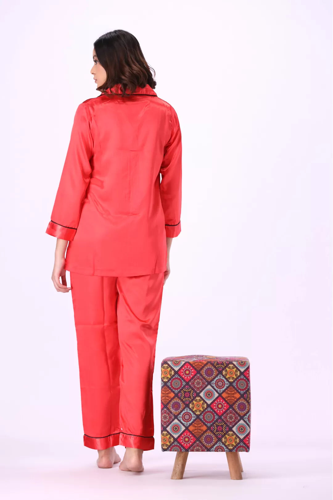 Valerie nightwear Gorgeous satin pajama set. Offering a well-fitting, luxury sleepwear. - Oshi.pk - Buy & Sell Online