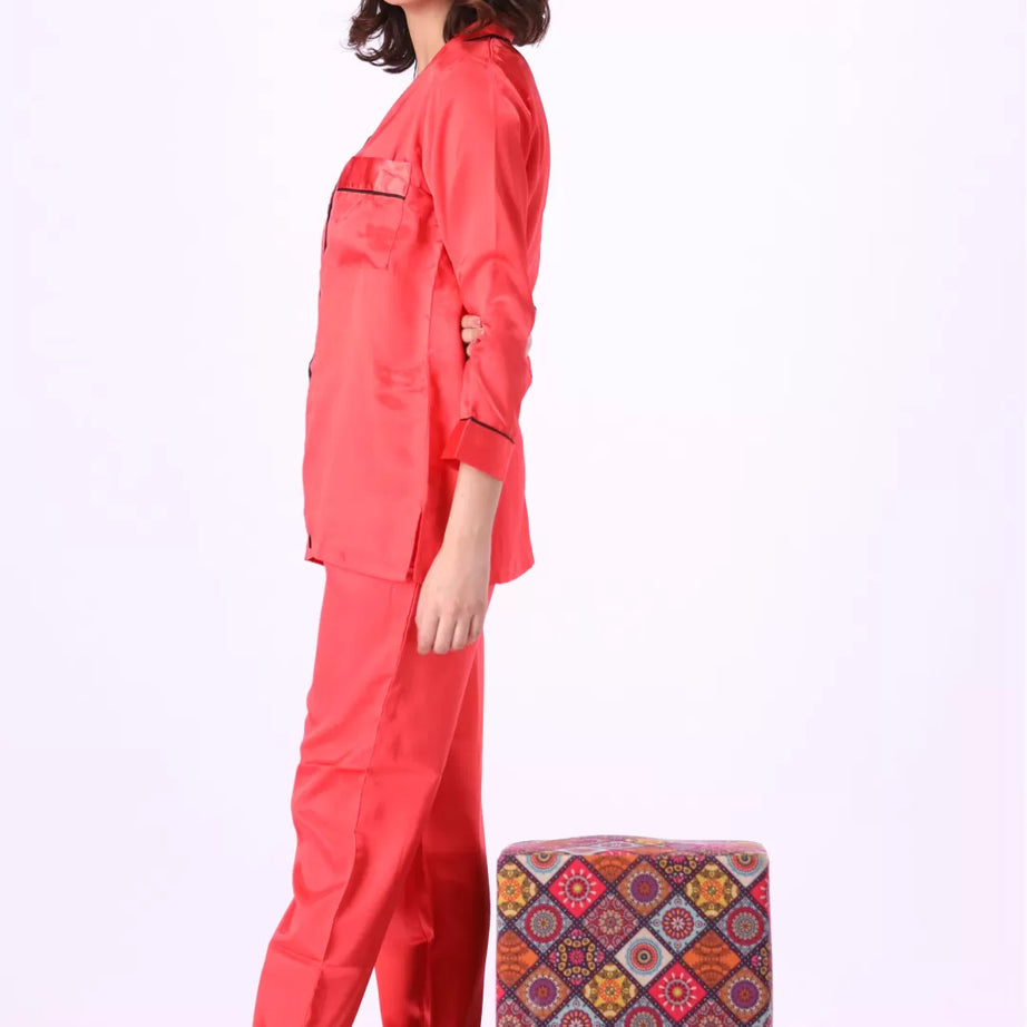Valerie nightwear Gorgeous satin pajama set. Offering a well-fitting, luxury sleepwear. - Oshi.pk - Buy & Sell Online