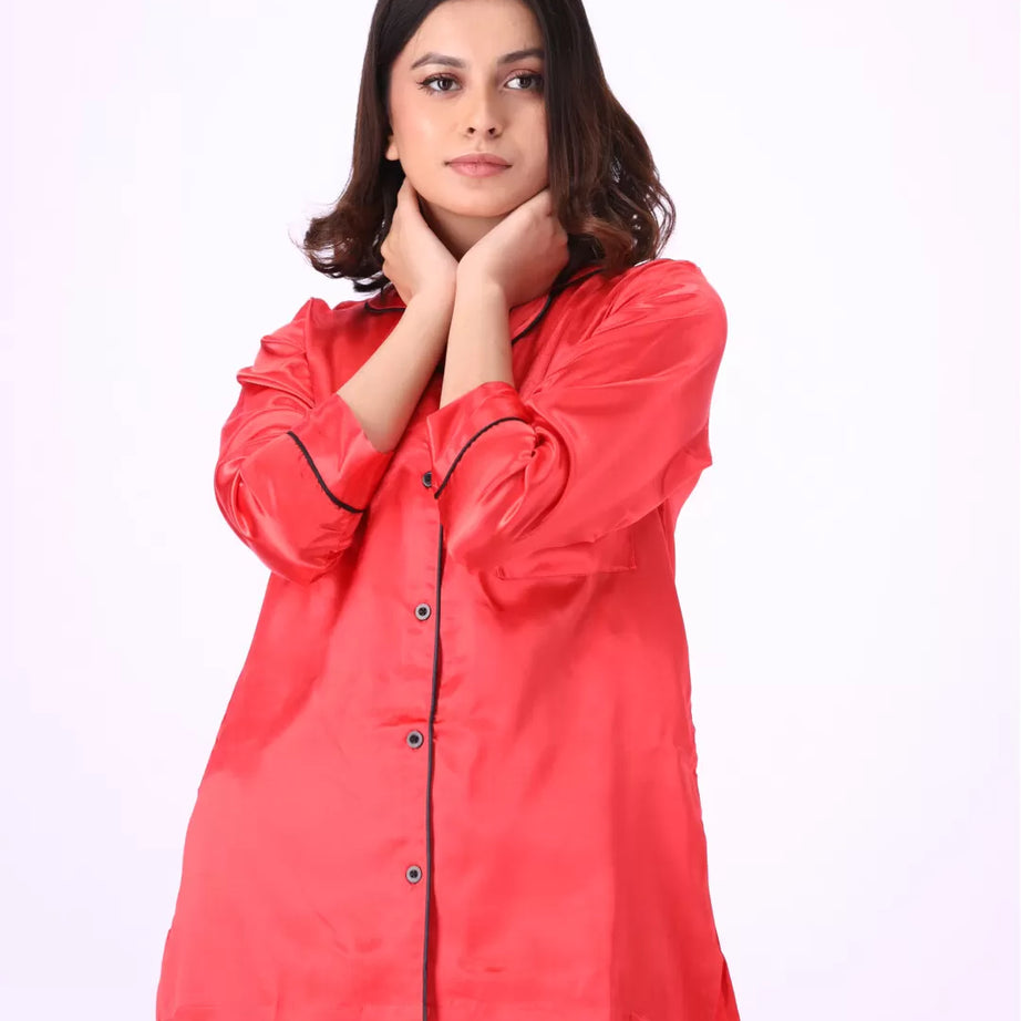 Valerie nightwear Gorgeous satin pajama set. Offering a well-fitting, luxury sleepwear. - Oshi.pk - Buy & Sell Online