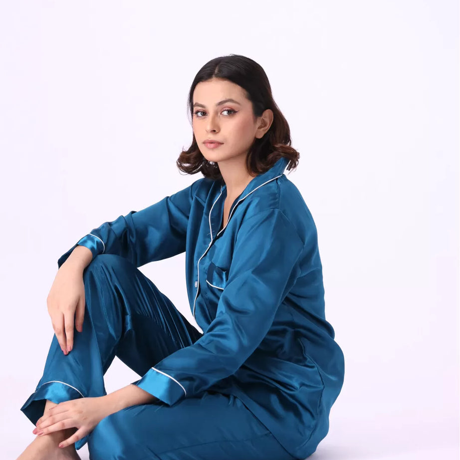 Valerie nightwear Gorgeous satin pajama set. Offering a well-fitting, luxury sleepwear. - Oshi.pk - Buy & Sell Online