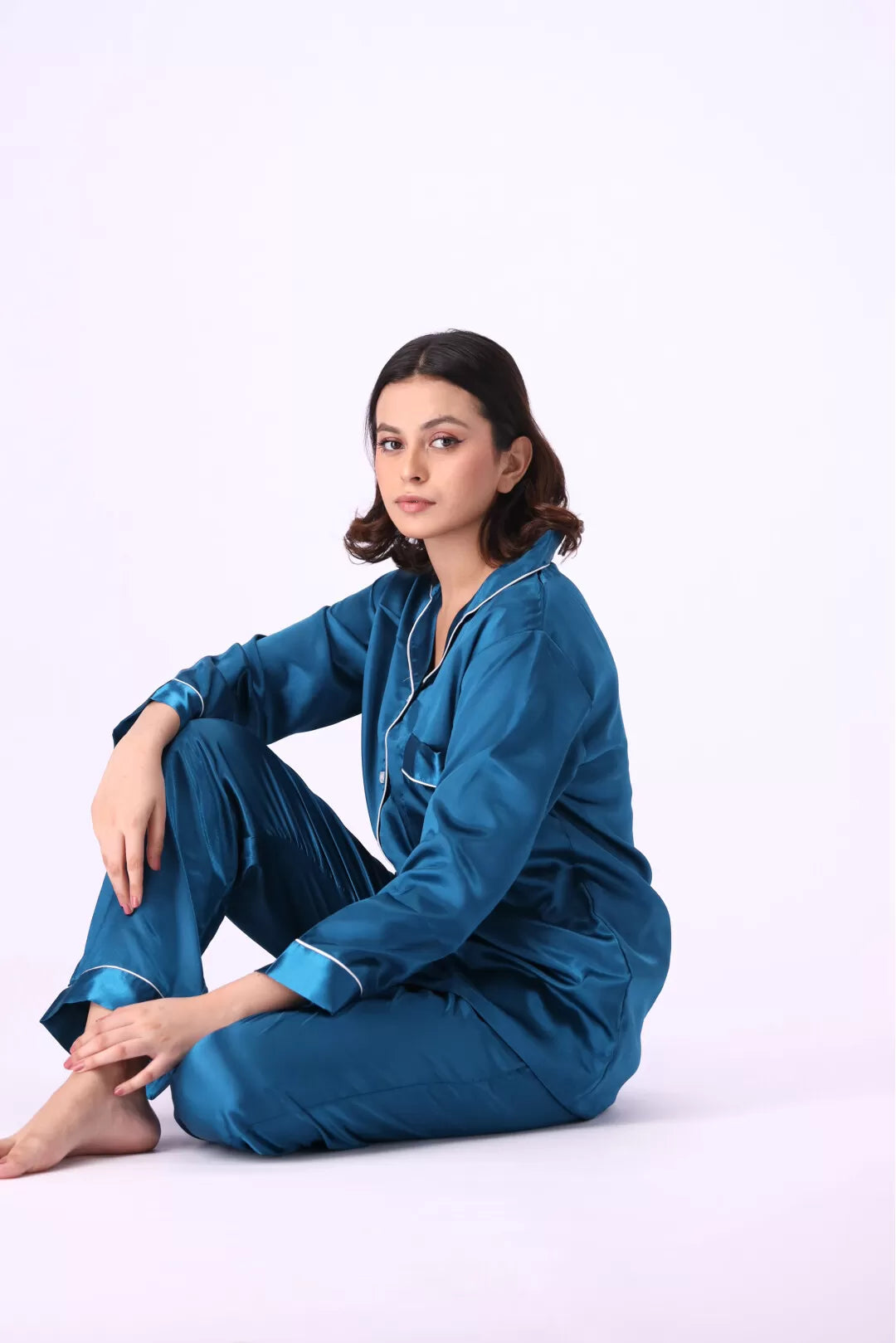 Valerie nightwear Gorgeous satin pajama set. Offering a well-fitting, luxury sleepwear. - Oshi.pk - Buy & Sell Online