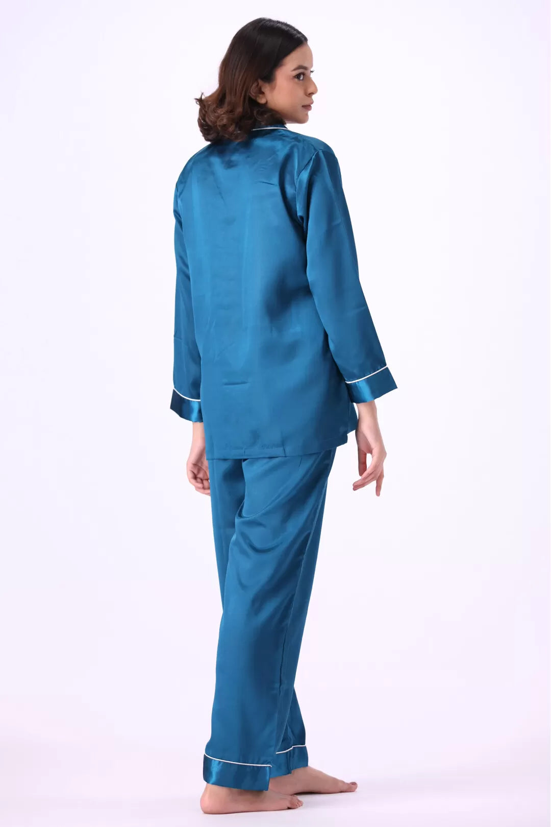 Valerie nightwear Gorgeous satin pajama set. Offering a well-fitting, luxury sleepwear. - Oshi.pk - Buy & Sell Online