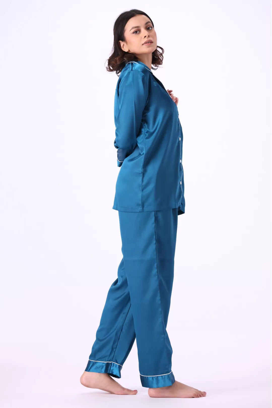 Valerie nightwear Gorgeous satin pajama set. Offering a well-fitting, luxury sleepwear. - Oshi.pk - Buy & Sell Online