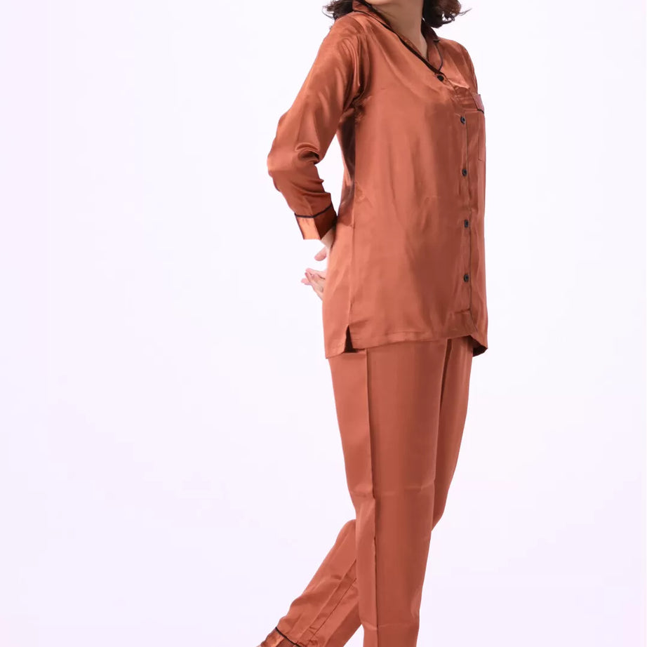 Valerie nightwear Gorgeous satin pajama set. Offering a well-fitting, luxury sleepwear. - Oshi.pk - Buy & Sell Online