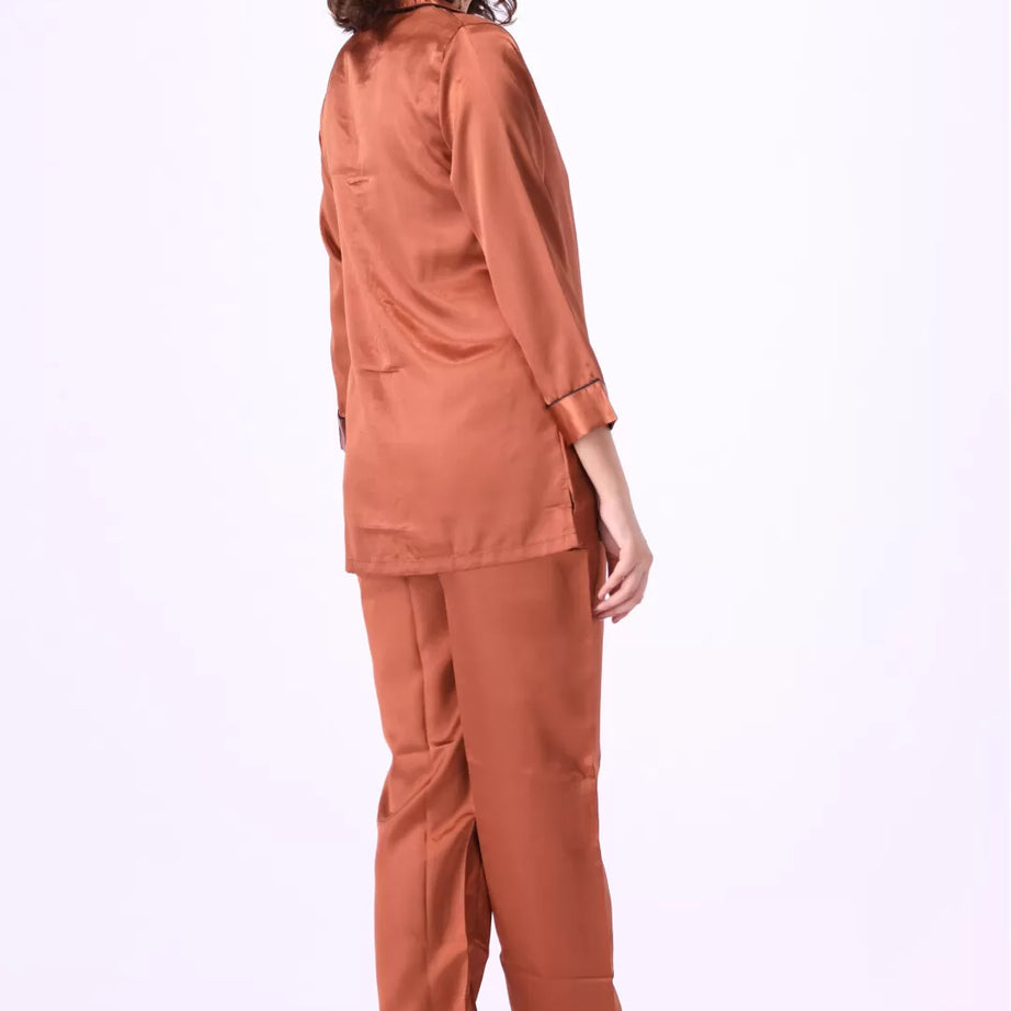 Valerie nightwear Gorgeous satin pajama set. Offering a well-fitting, luxury sleepwear. - Oshi.pk - Buy & Sell Online
