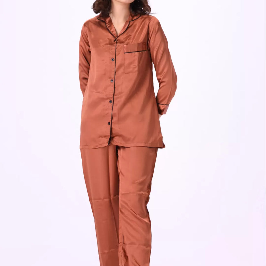 Valerie nightwear Gorgeous satin pajama set. Offering a well-fitting, luxury sleepwear.