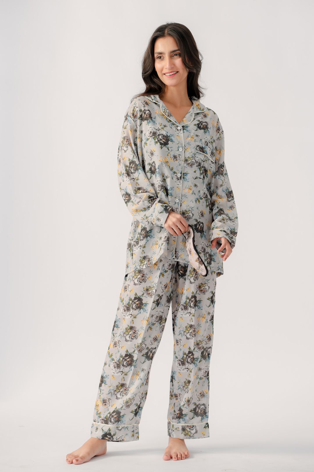 Valerie polyrrayon weightless & Antilipedge fabric nightwear/ loungewear pajama set for women Sleepwear - Oshi.pk - Buy & Sell Online